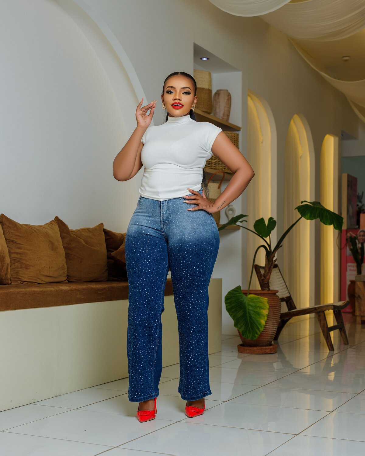 High Waist Studded Jeans