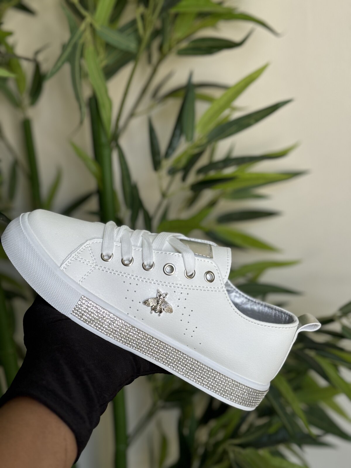 Casual Sneaker — Style 22